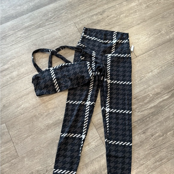 NO OFFERS ! AERIE set 🖤 - Picture 7 of 15